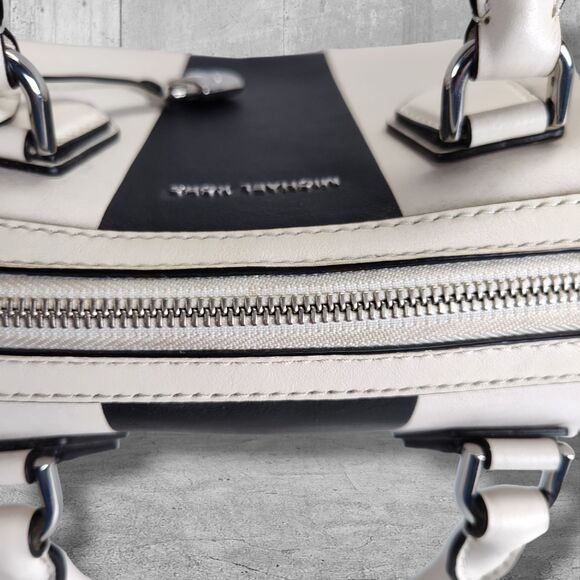 Michael Kors Mercer Medium Duffel Satchel White Center Stripe Leather Bag - Picture 8 of 16